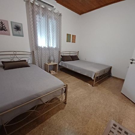 Beach House For Up To 9 People Near Olympia Katakolo Luaran gambar