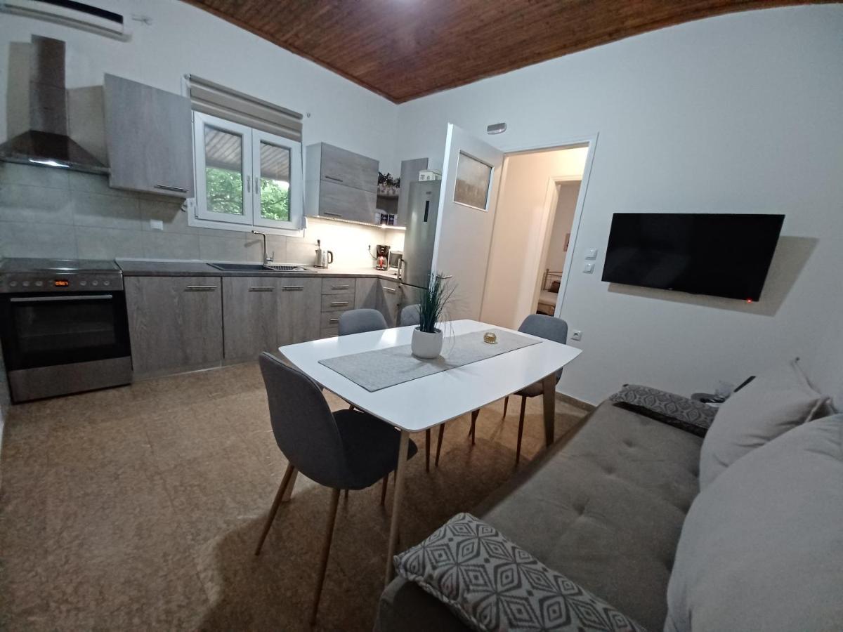Beach House For Up To 9 People Near Olympia Katakolo Luaran gambar