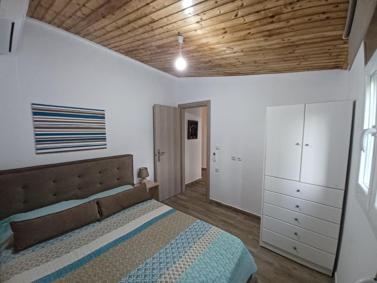 Beach House For Up To 9 People Near Olympia Katakolo Luaran gambar