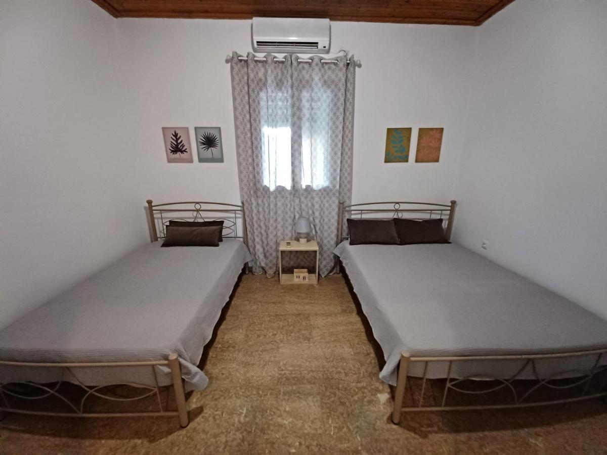 Beach House For Up To 9 People Near Olympia Katakolo Luaran gambar
